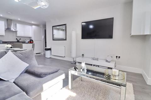 3 bedroom apartment for sale, Westminster Road, Manchester M28