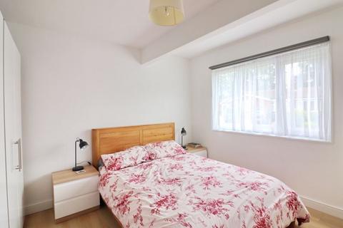 2 Greenoak Drive, Worsley, Manchester, M28 3QR