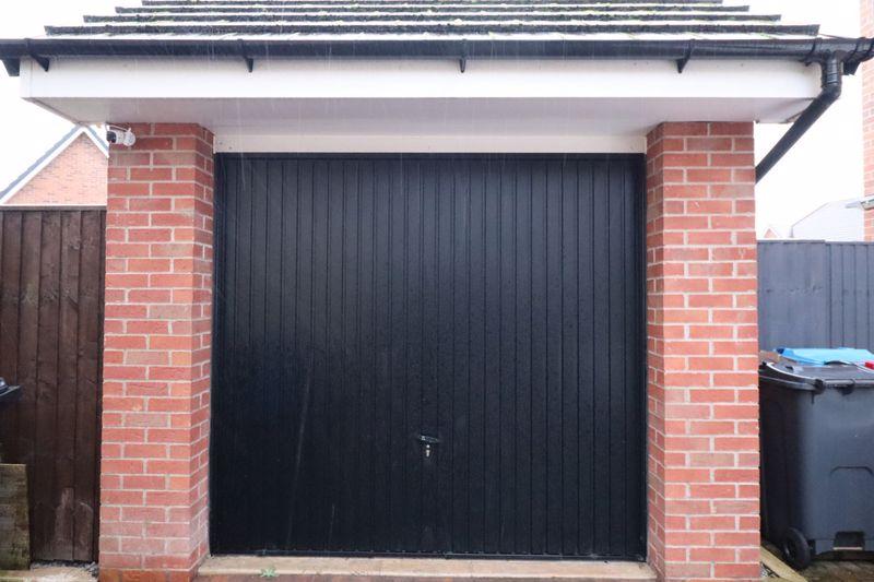 Detached Garage