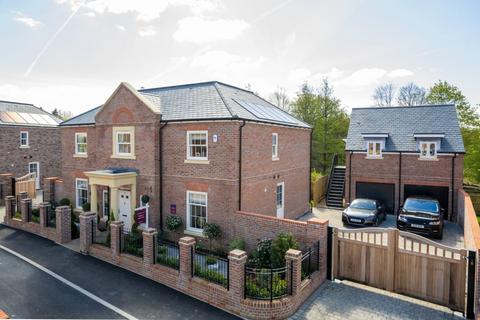 5 bedroom detached house for sale, Plot 105, The Arlington at Wilton Park, Gorell Road HP9