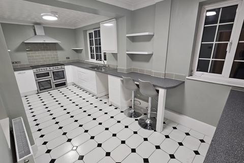 1 bedroom in a house share to rent, Tuckswood Lane - UBL