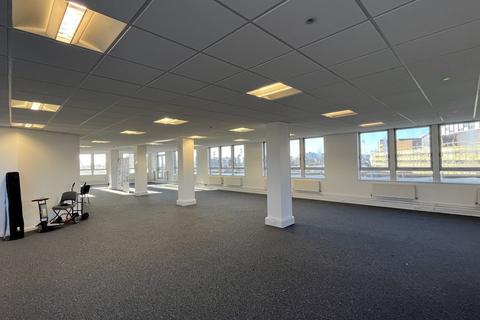 Office to rent - Office At Norwich House , Savile Street, Hull, East Riding Of Yorkshire, HU1 3ES