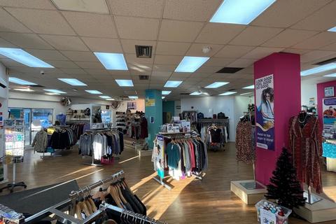 Retail property (high street) to rent - Norwich House, (Retail Units) , Savile Street, Hull, HU1 3ES