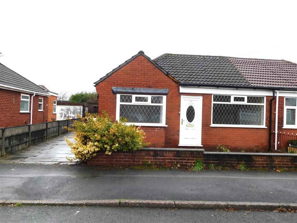 Alan Avenue, Failsworth, Manchester 2 bed semidetached house £1,100