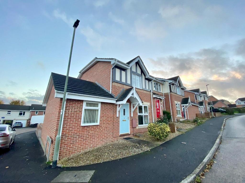 Norman Drive, Cullompton 3 bed terraced house for sale £265,000
