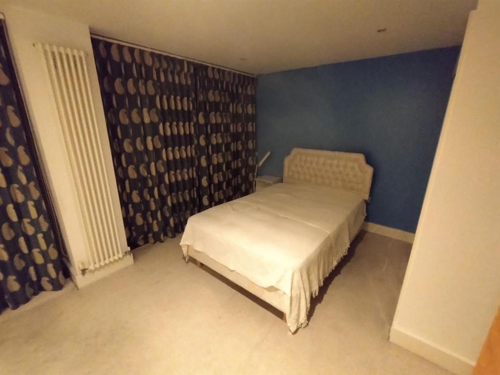 Bedroom.jpg