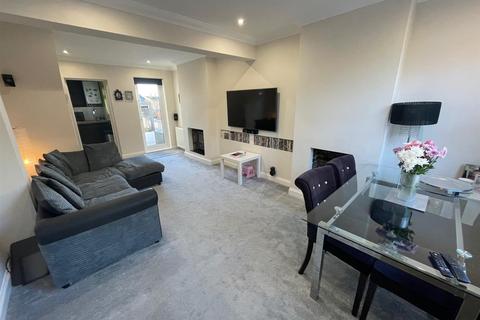 2 bedroom end of terrace house for sale, Rock Road, Borough Green TN15