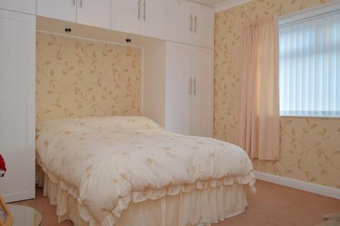 118 Hadfield Street, Oldham, OL8 3EE