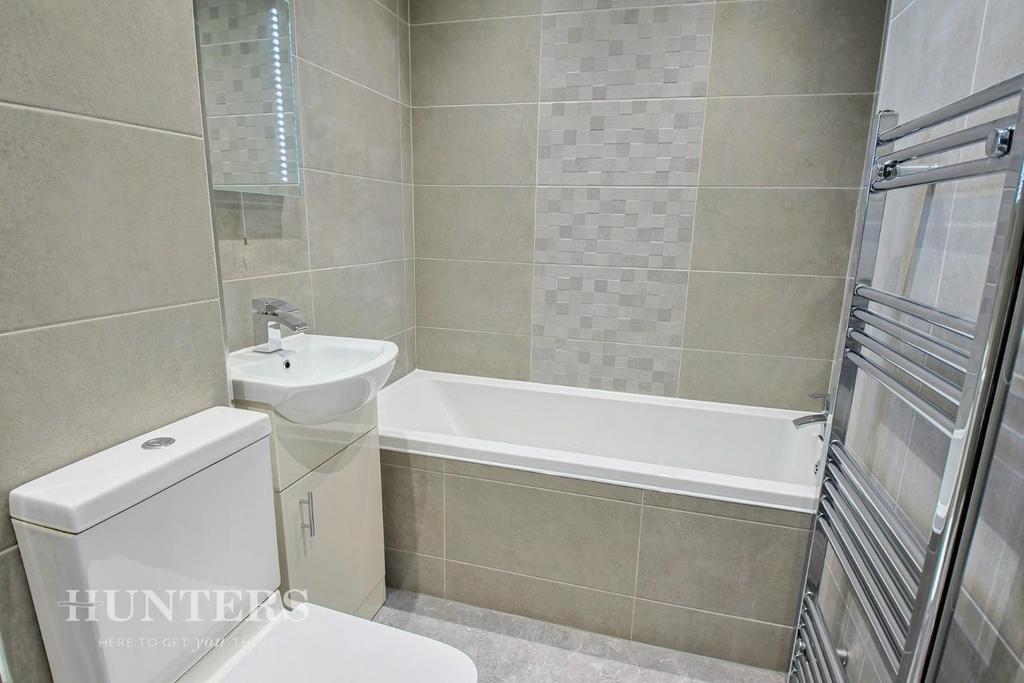 Bathroom..jpg