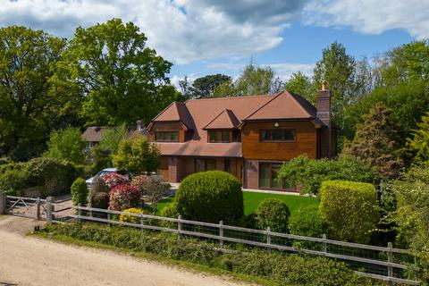 4 bedroom detached house for sale, North Weirs, Brockenhurst, SO42