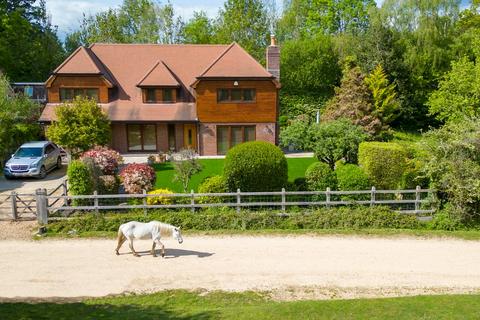 Greenholm North Weirs, Brockenhurst, SO42 7QA