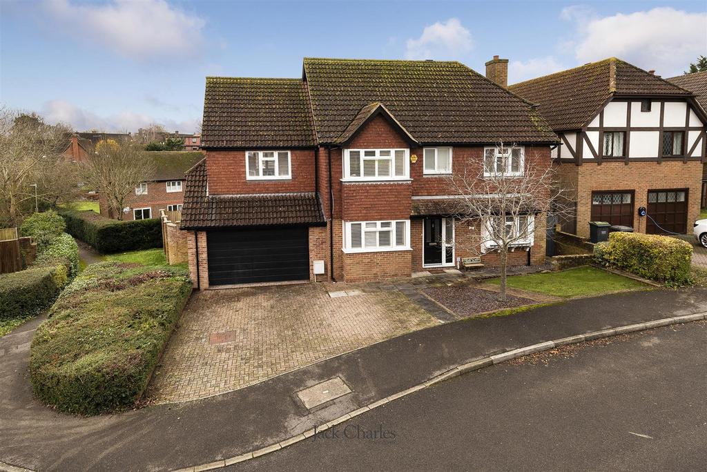 Ely Gardens, Tonbridge 4 bed detached house for sale £1,100,000
