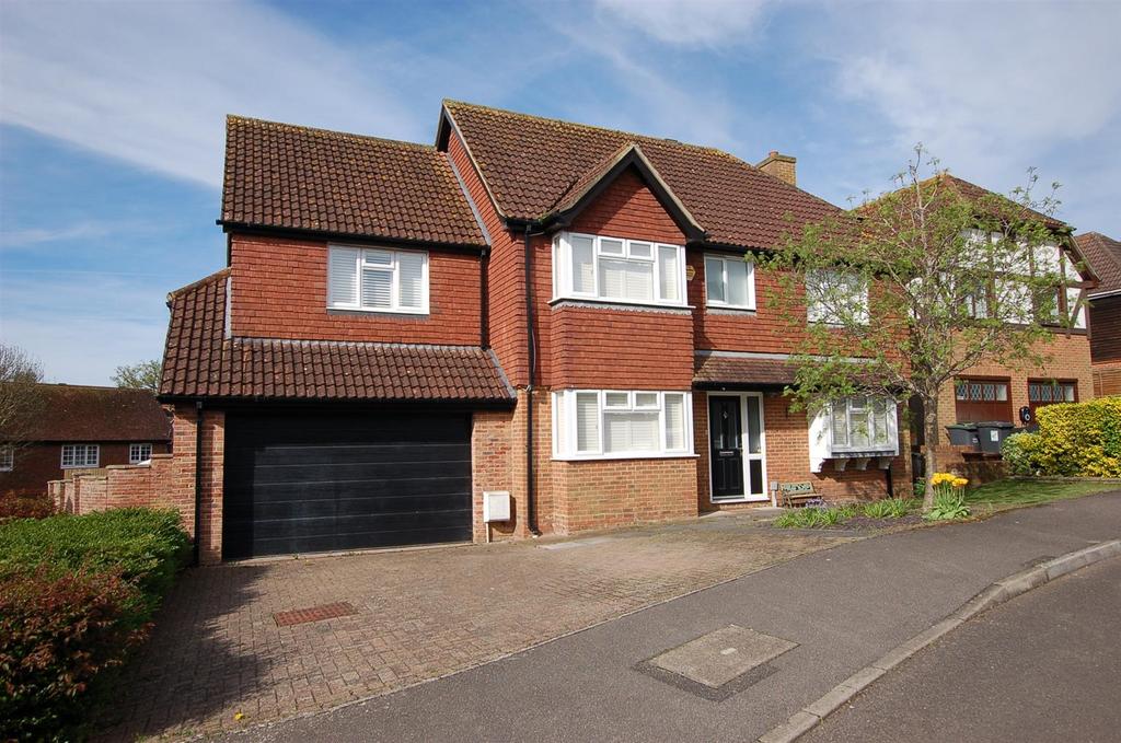 Ely Gardens, Tonbridge 4 bed detached house for sale £1,075,000