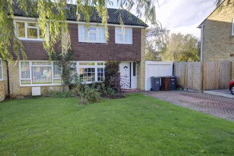 5 Fleming Way, Tonbridge, TN10 4RX