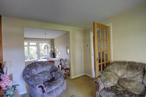 5 Fleming Way, Tonbridge, TN10 4RX