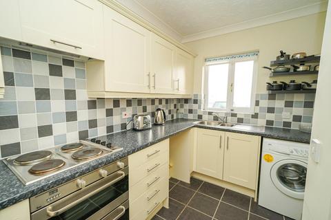 2 bedroom end of terrace house for sale, Watling Street, Hockliffe, Leighton Buzzard