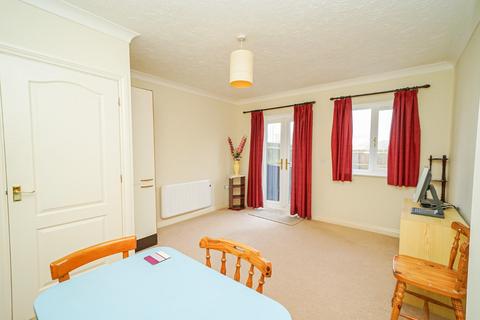 2 bedroom end of terrace house for sale, Watling Street, Hockliffe, Leighton Buzzard