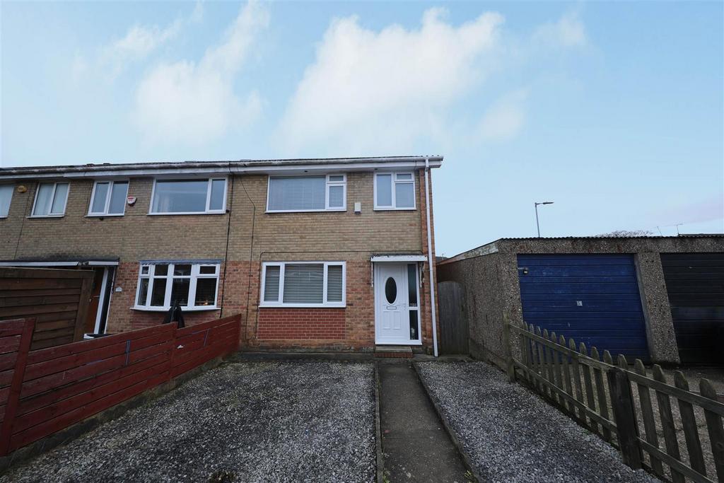 Ridsdale, Sutton Park, Hull 3 bed end of terrace house £140,000