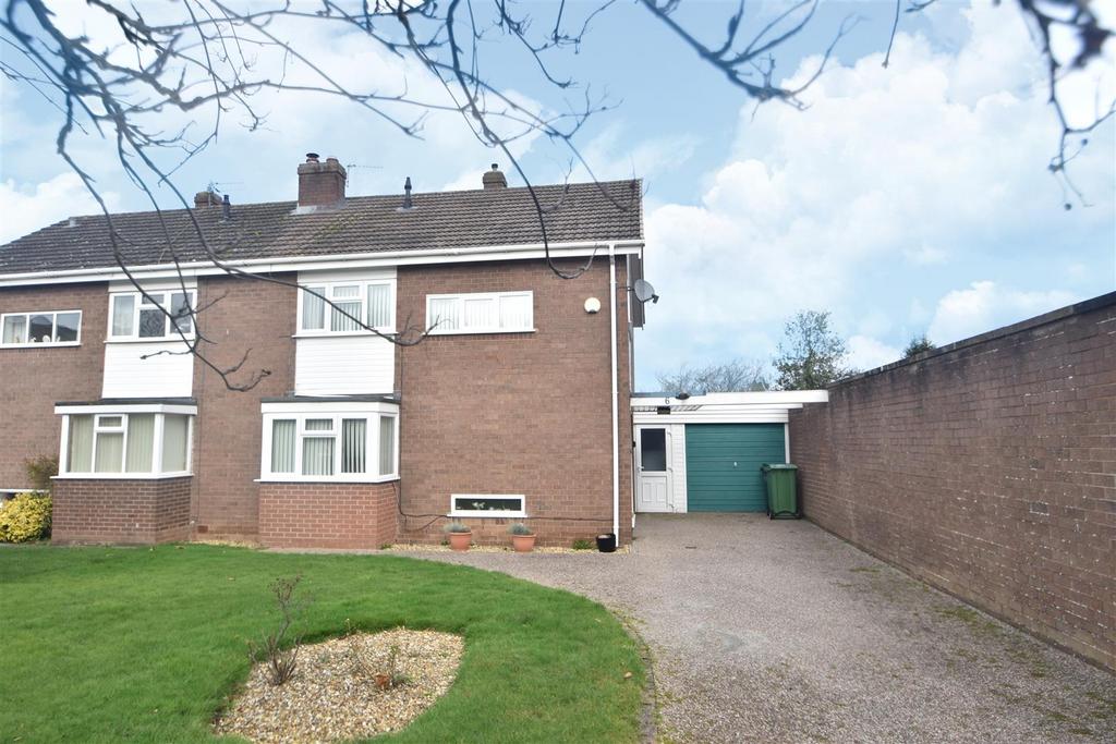 6 Clarkefields, Bayston Hill, Shrewsbury, SY3 0ES 3 bed detached house