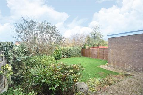 6 Clarkefields, Bayston Hill, Shrewsbury, SY3 0ES