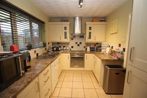 4 bedroom detached house for sale, Goodwood Way, Chippenham SN14