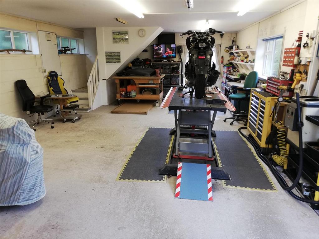 Professional Garage