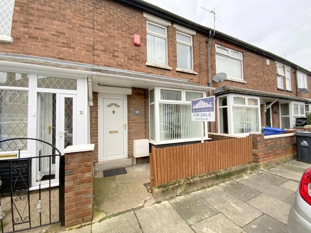 Bowers Avenue, Grimsby 2 bed terraced house for sale £84,950