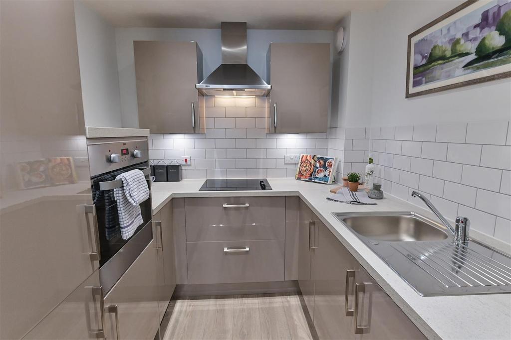 St Andrews Lodge Chippenham One bed Kitchen.jpg