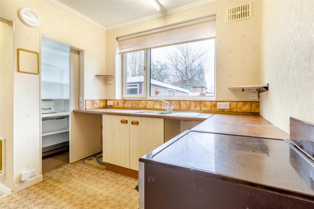 8579907-interior20.jpg