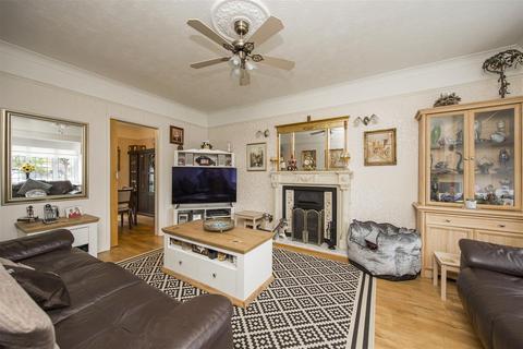 4 bedroom detached house for sale - Tassell Close, East Malling ME19