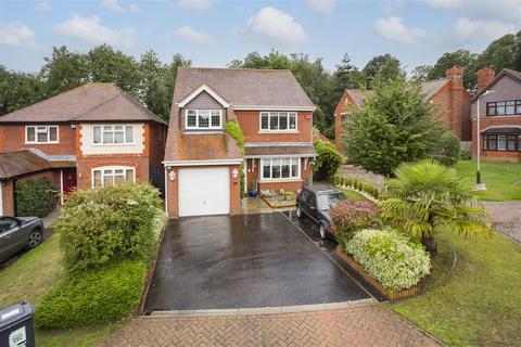 4 bedroom detached house for sale, Tassell Close, East Malling ME19