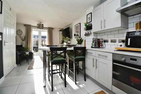 72 Grosvenor Road, Kingswood, Hull, HU7 3DS