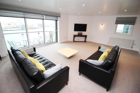 3 bedroom flat for sale, Dolphin Quays, The Quay, Poole