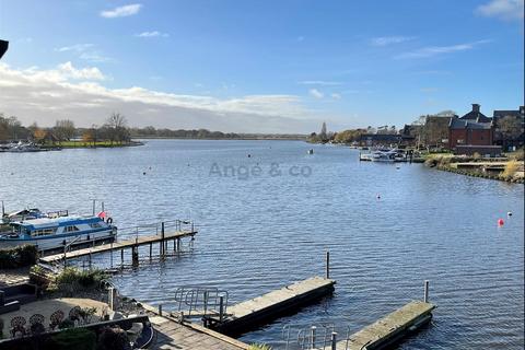 3 bedroom end of terrace house for sale, Ice House Quay, Oulton Broad