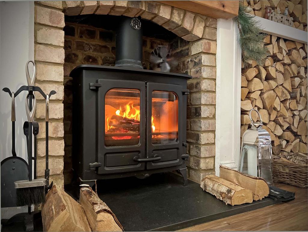 Fireplace.jpg