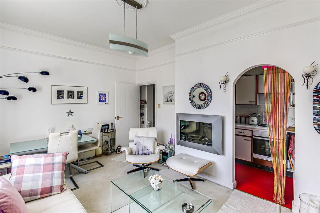 6. Reception Room to Kitchen.jpg
