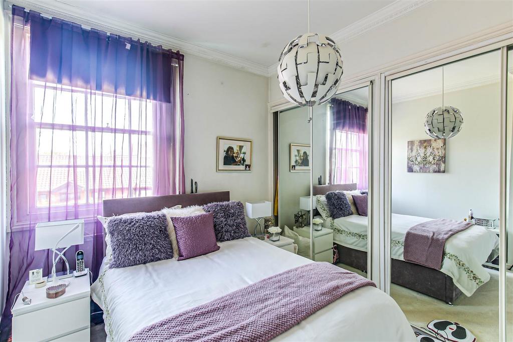 9. Bedroom.jpg