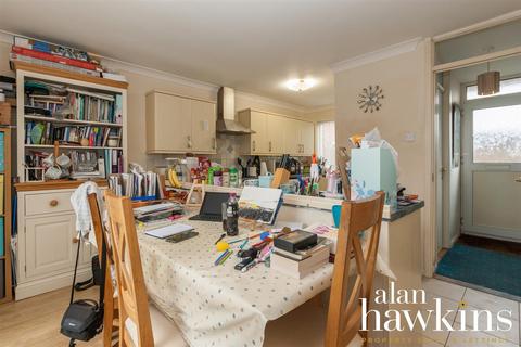 57 Fairfield, Royal Wootton Bassett, Swindon, SN4 7HJ