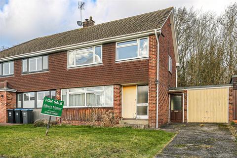 94 Central Way, Oxted, RH8 0LY