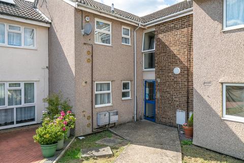 12 Arran Close, Hemel Hempstead, HP3 8TQ
