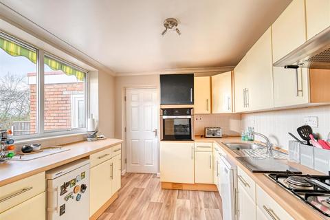 3 bedroom bungalow for sale, 12 Redstone Drive, Highley, Bridgnorth