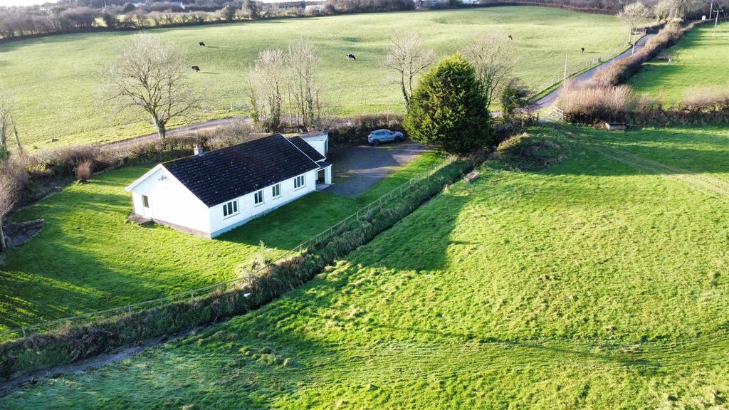 Llanteg, Narberth 2 bed property with land for sale £430,000
