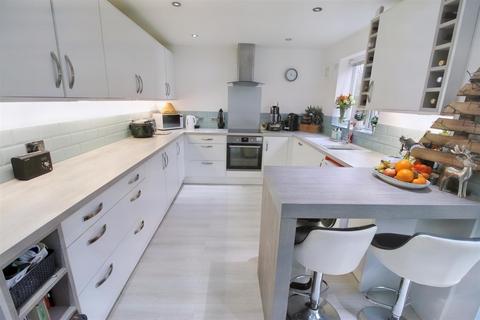 59 Fir Tree Drive, Sedgley, Dudley, DY3 1DP