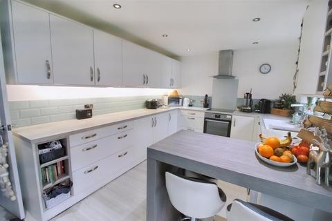 59 Fir Tree Drive, Sedgley, Dudley, DY3 1DP