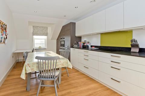 3 bedroom flat for sale, Abbey Park Avenue, St Andrews, KY16