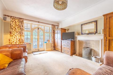 57 Crowstone Road, Westcliff-on-sea, SS0 8BG