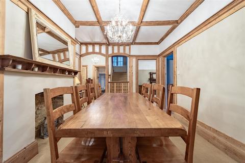 57 Crowstone Road, Westcliff-on-sea, SS0 8BG