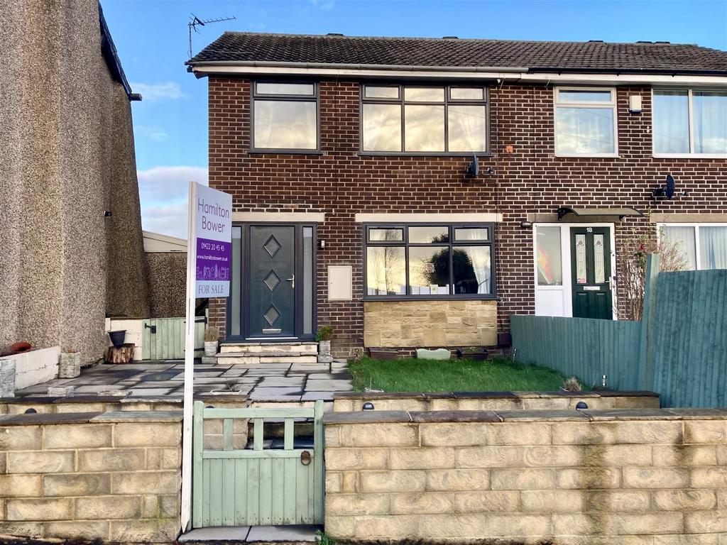 Hope Street, Shelf, Halifax 3 bed townhouse for sale £210,000