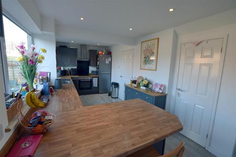20 Castlefields, Leominster, HR6 8BJ