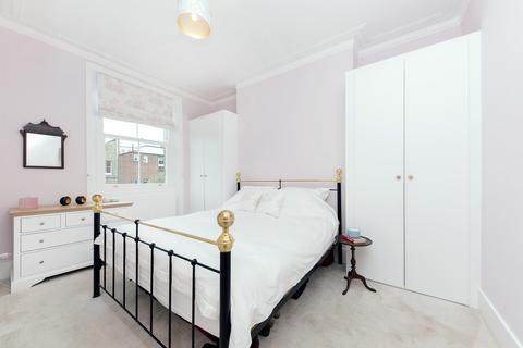 2 bedroom flat to rent, Homefield Road, SW19